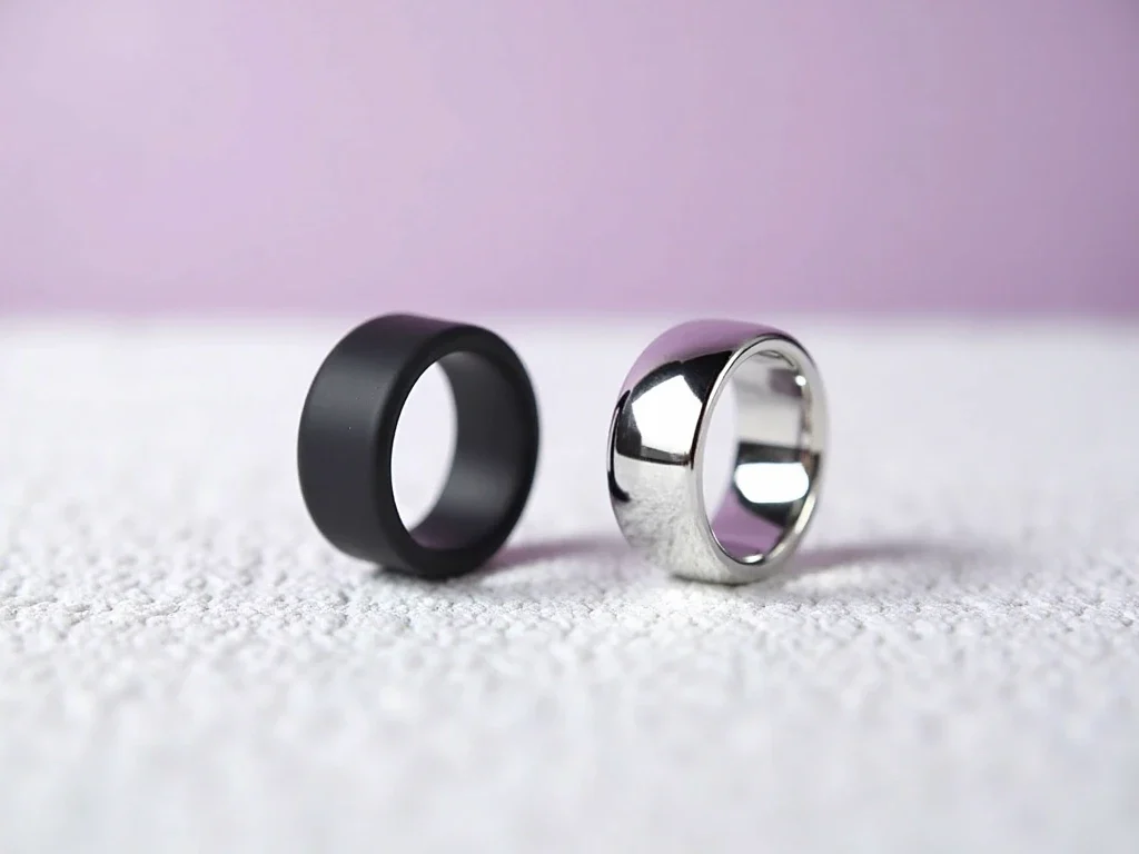 Silicone vs Metal: Which Cock Ring Is Right for You in the Bed?
